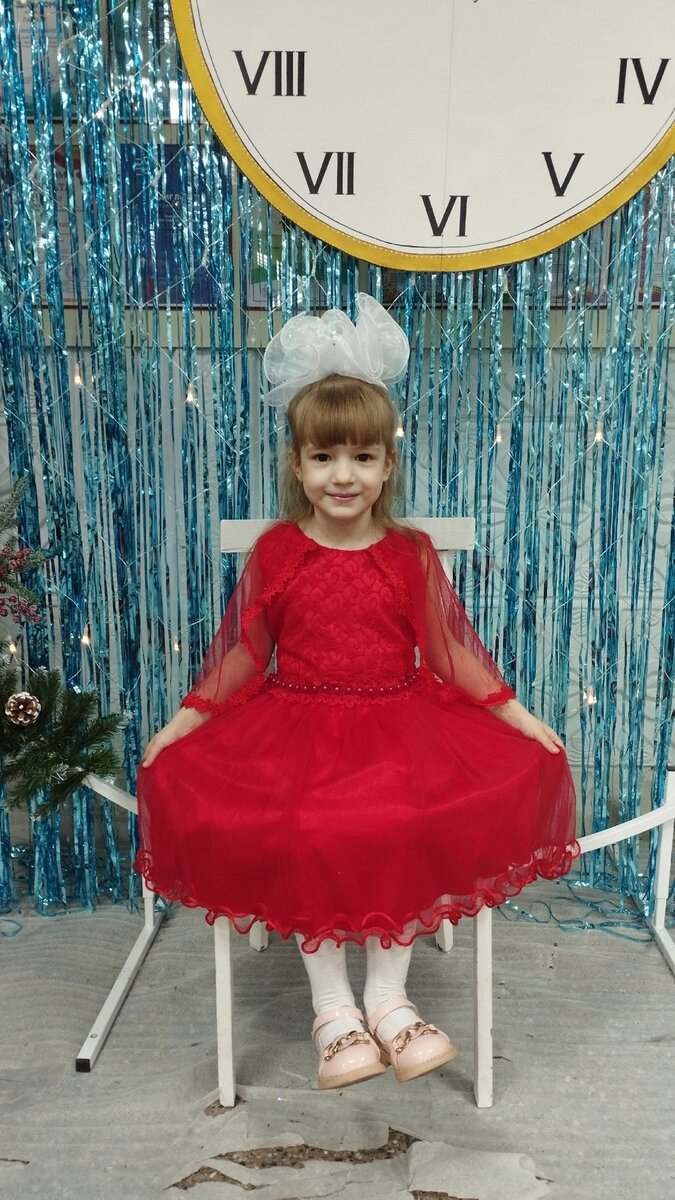 Валерия в музыкалке. Фото автора 