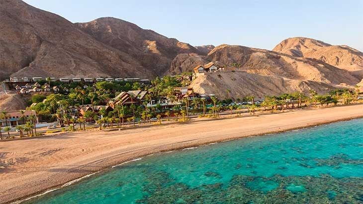 Пляж «Коралловый риф».