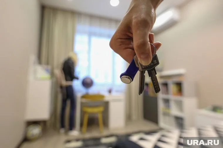 Более двух миллионов семей стоят в очереди на получение жилья по соцнайму
Фото: Алексей_Гайнов © URA.RU