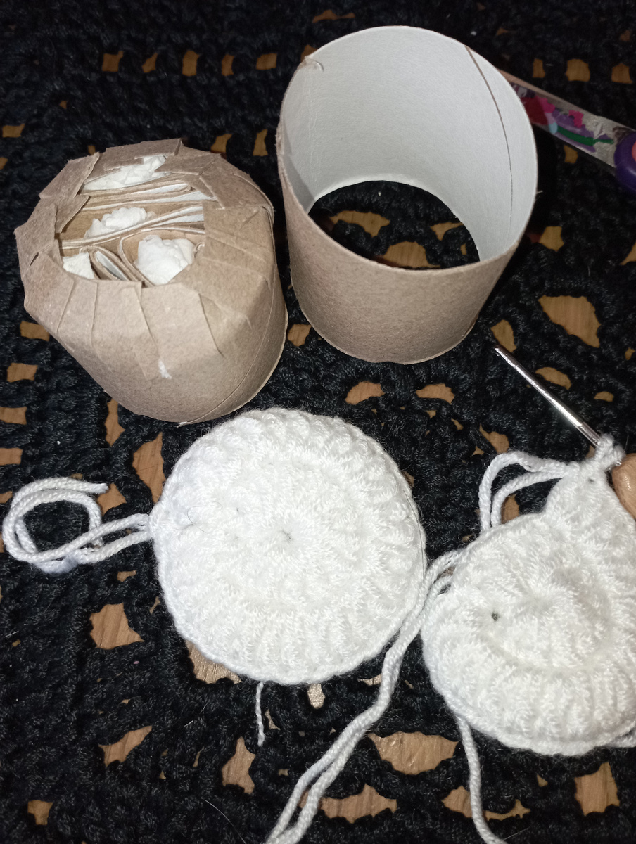 Основа для брелка из картонной втулки