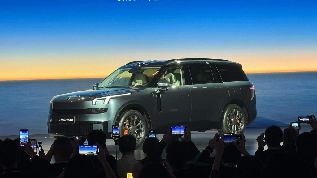 Lynk & Co 900 - большой кроссовер метит в конкуренты популярному в России LiXiang L9. 