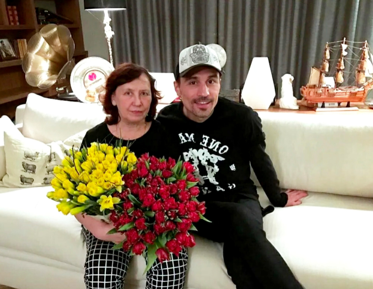 Дима Билан с мамой