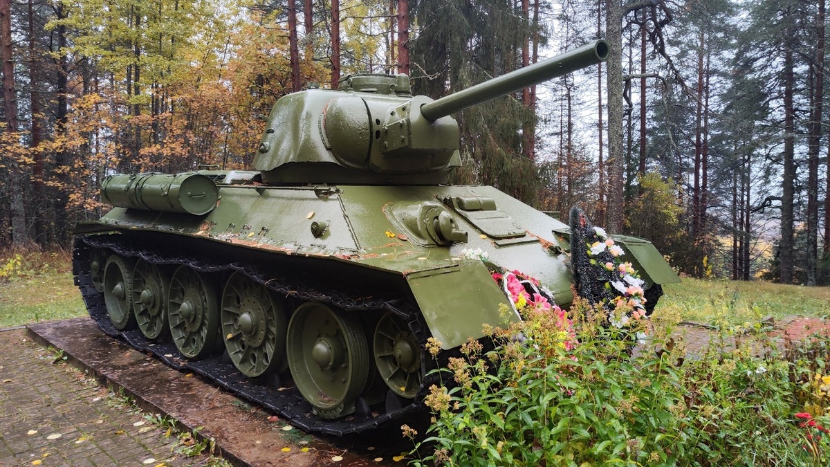 Танк майора Колченко на месте своей гибели в деревне Самбатукса