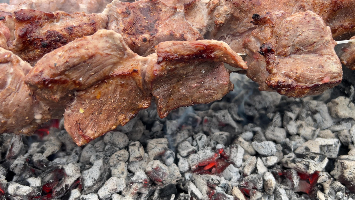 фото канала https://dzen.ru/porapoest