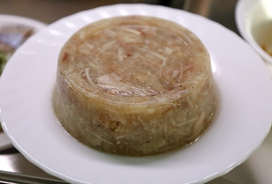    Готовим холодец: простой рецепт