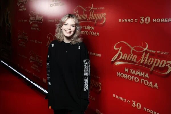    Женя Абдулова стала копей отца, фото: КП