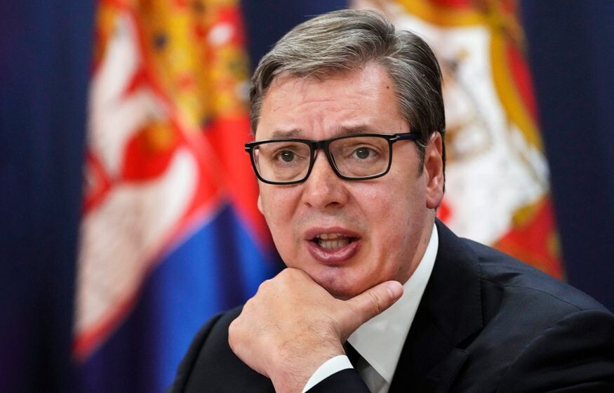    Президент Сербии требует разговора с Путиным. Что так напугало Вучича?