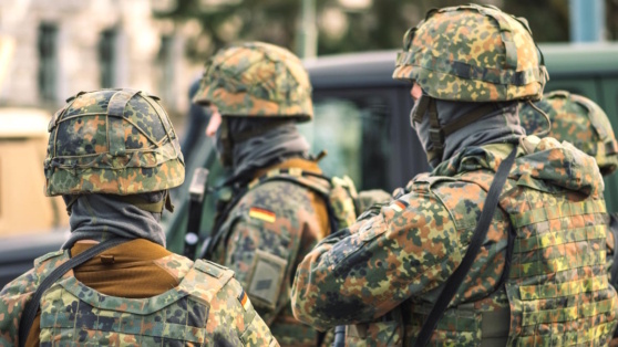    В ХДС/ХСС призвали Германию к участию в миротворческой миссии на Украине после конфликта Андрей Бурков