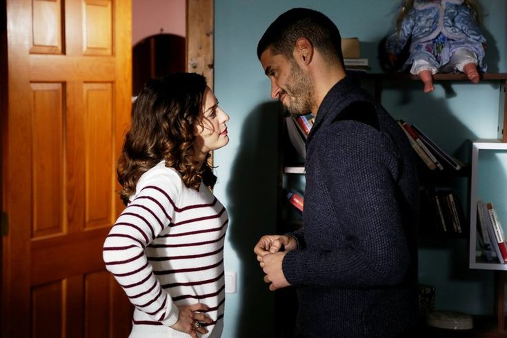 Кадр из сериала "Статус отношений: Запутано"