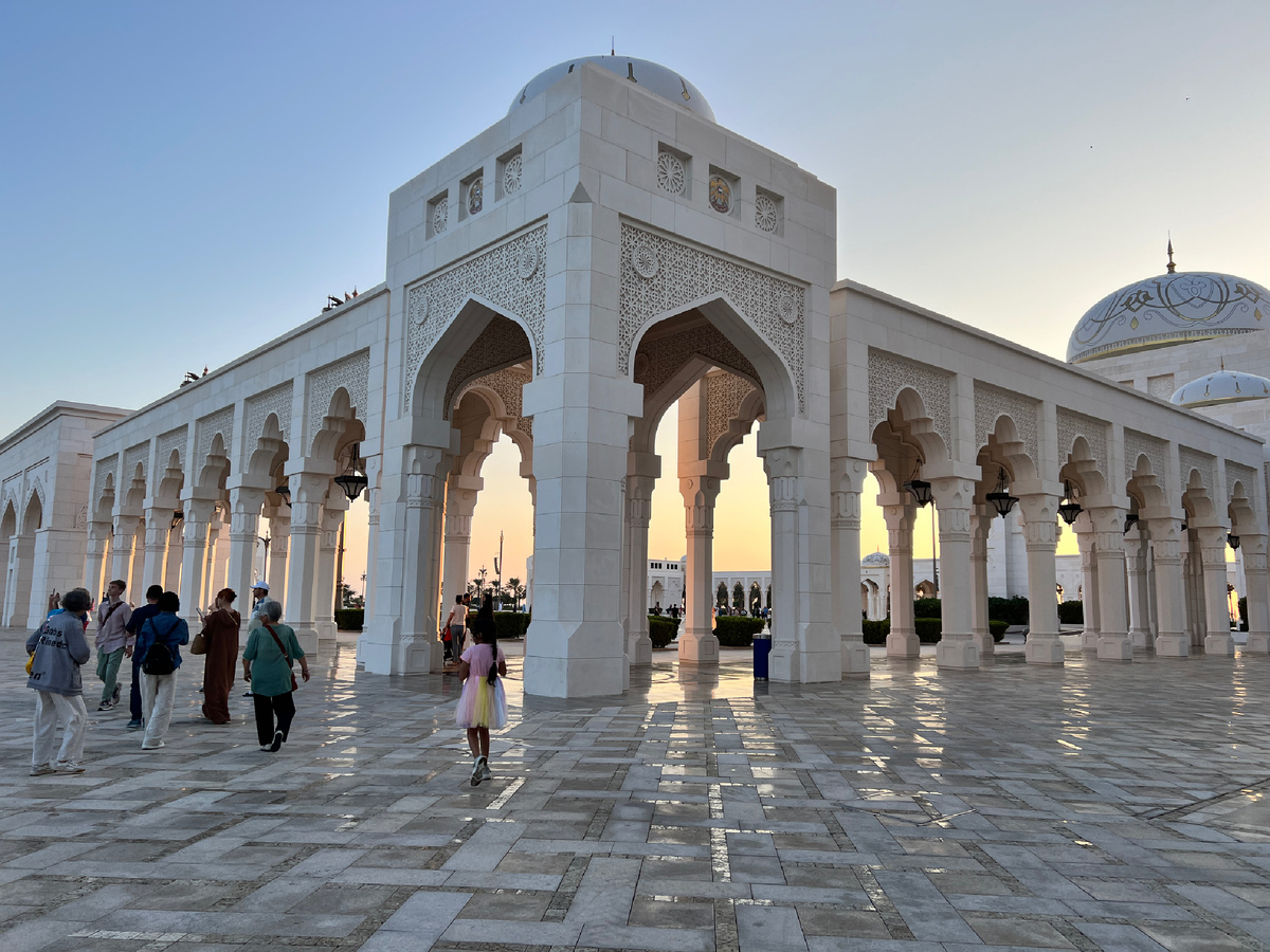 Президентский дворец в Абу-Даби (Qasr Al-Watan Palace)