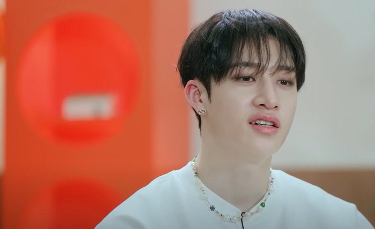 я не хочу быть лидером, который только руководит. я хочу быть плечом, на которое можно опереться (с) One Kid's Room