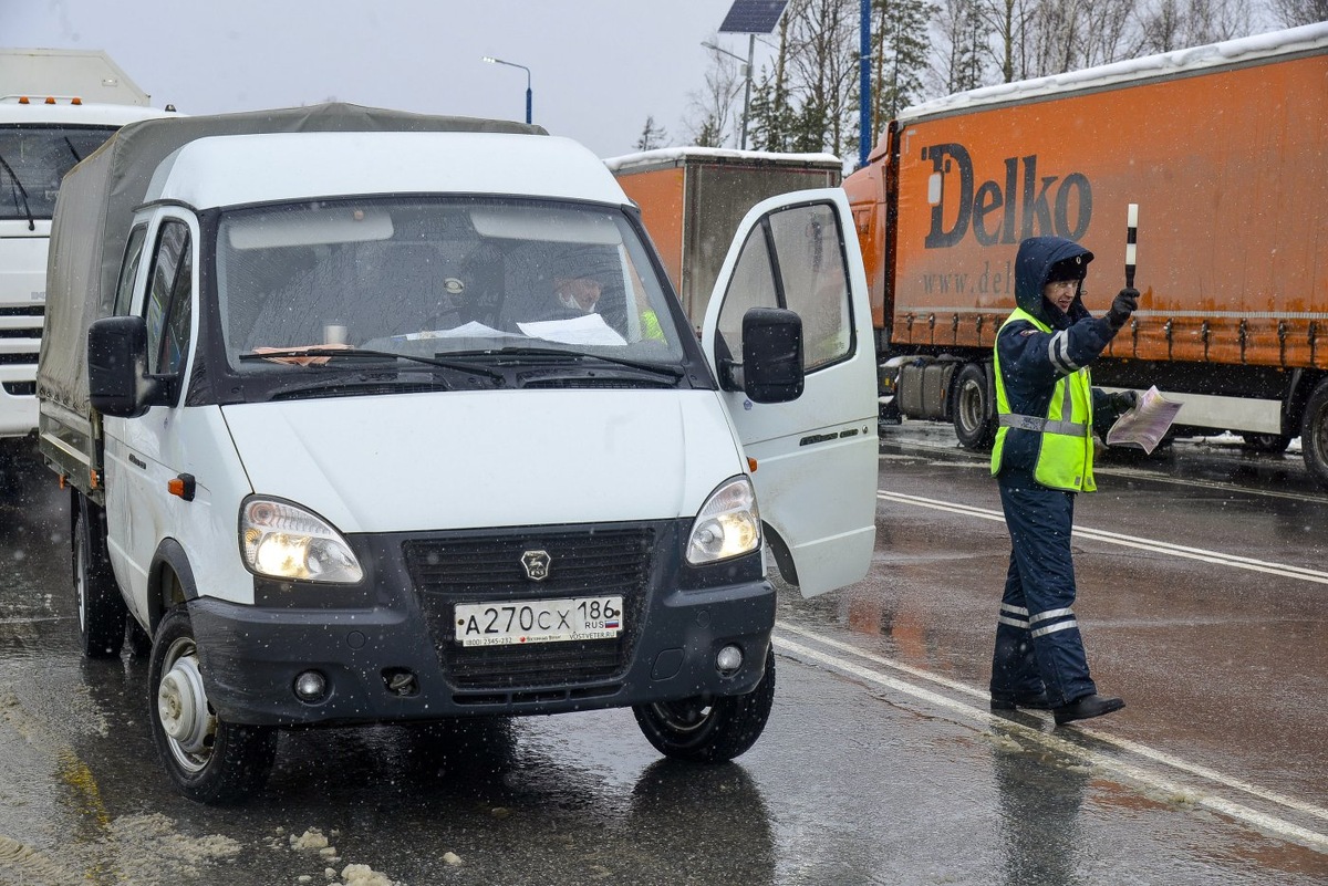    Три человека погибли и двое пострадали в автоаварии в Югре