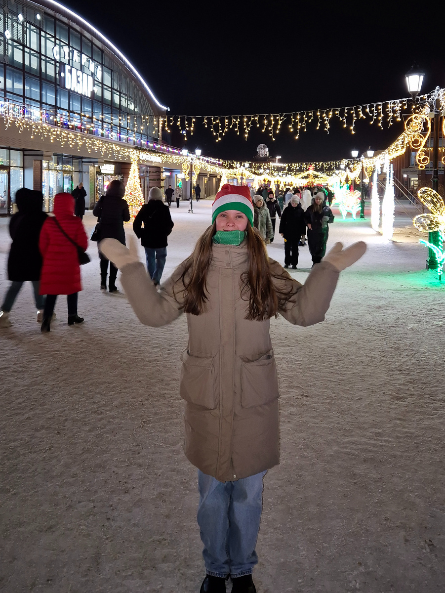 На предпраздничных улицах Барнаула, пешеходная улица Мало-Тобольская