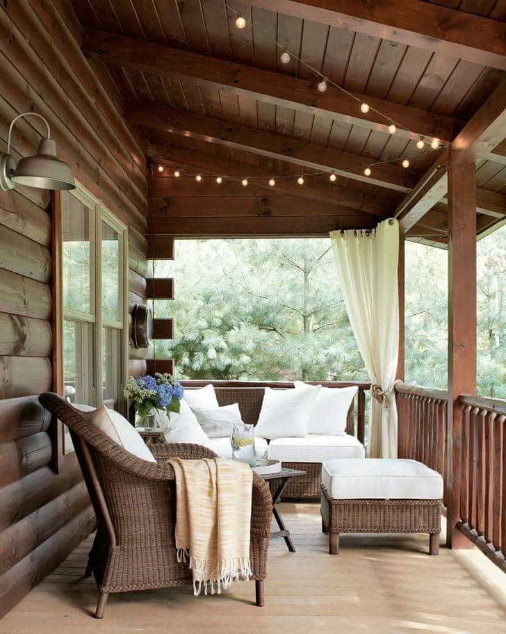 С просторов интернета: Уютный лобби-уголок, где приятно посидеть и полениться...