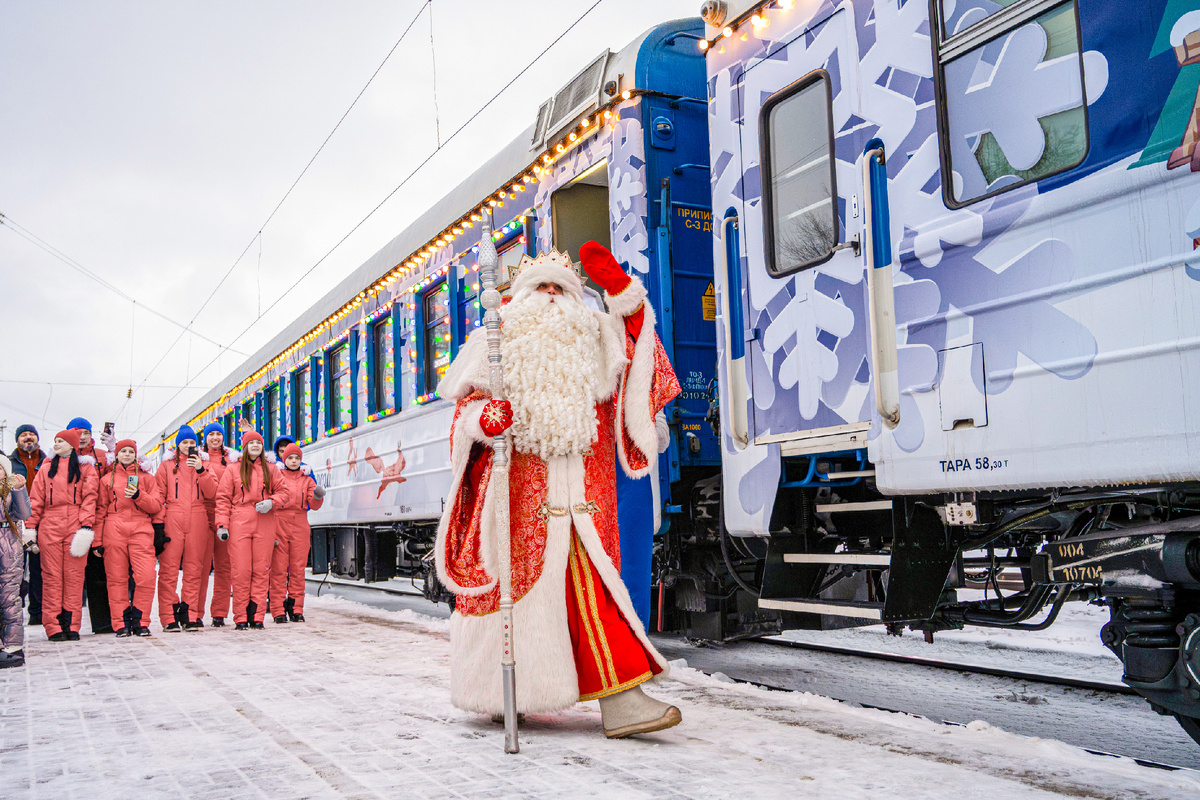 Поезд Деда Мороза путешествует в разных концах России - где был и где он будет, я напишу чуть ниже. Фото: Сергей Крылов