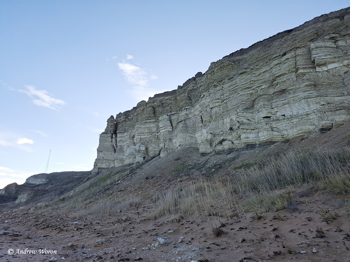 Обрыв высотой 10 метров