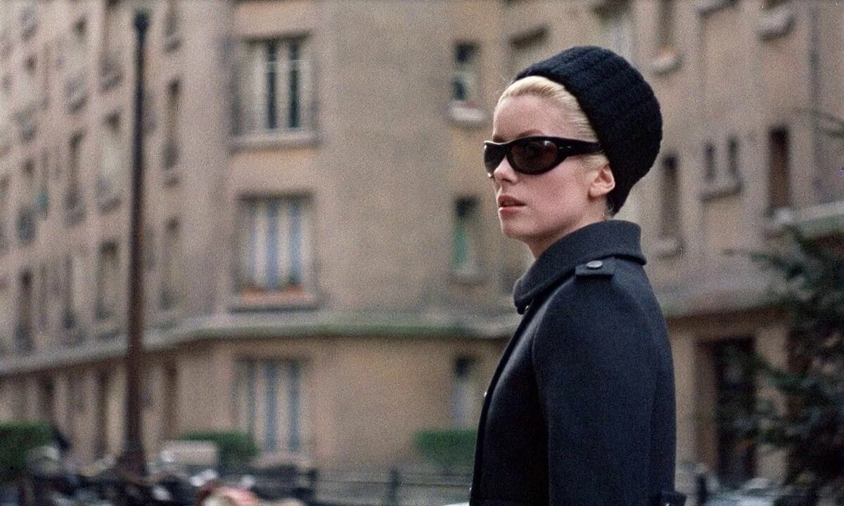 кадр из фильма "Дневная красавица" 1967 года, режиссёр Луис Бунюэль