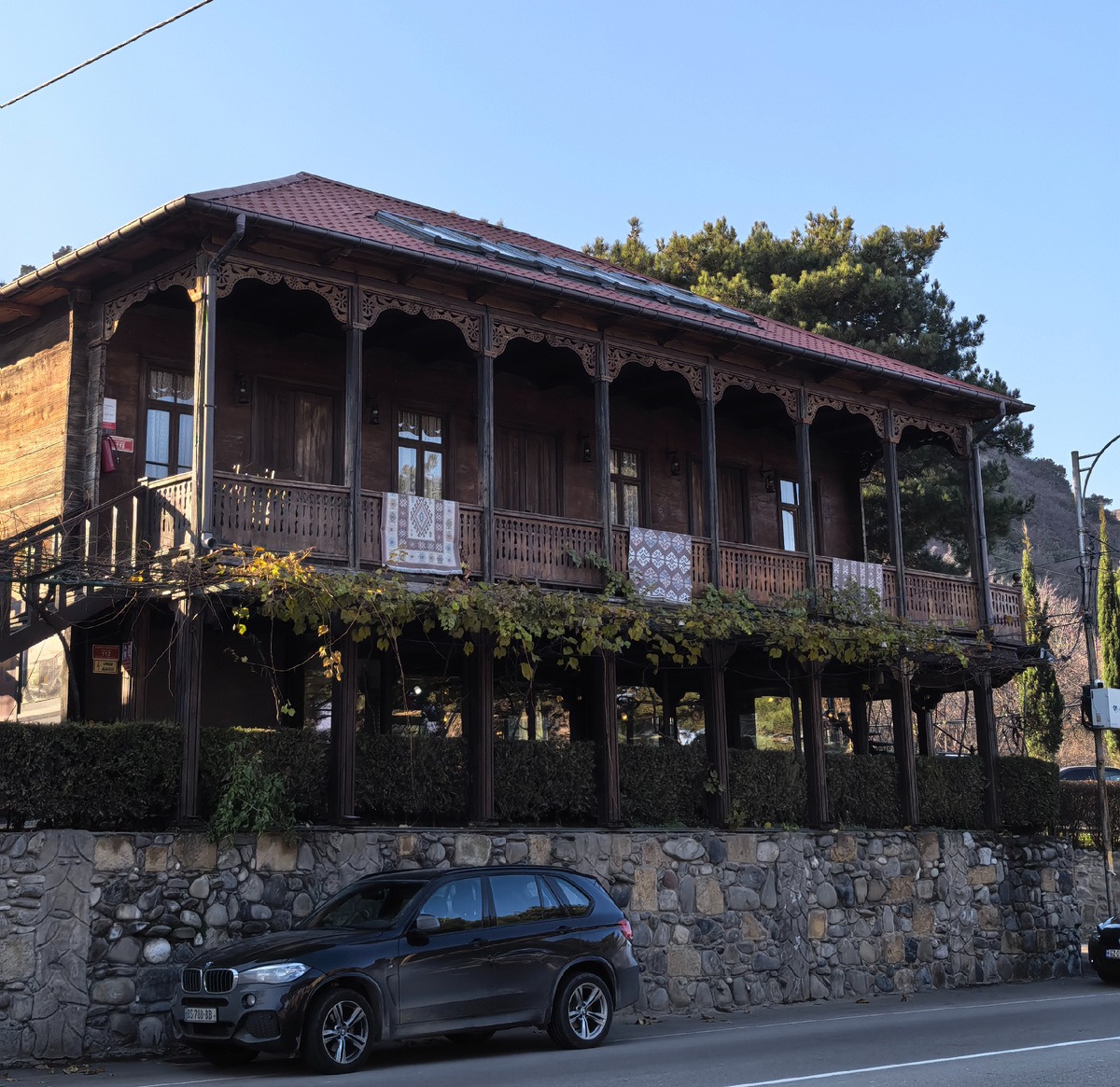 Часть кафе "Салобие"