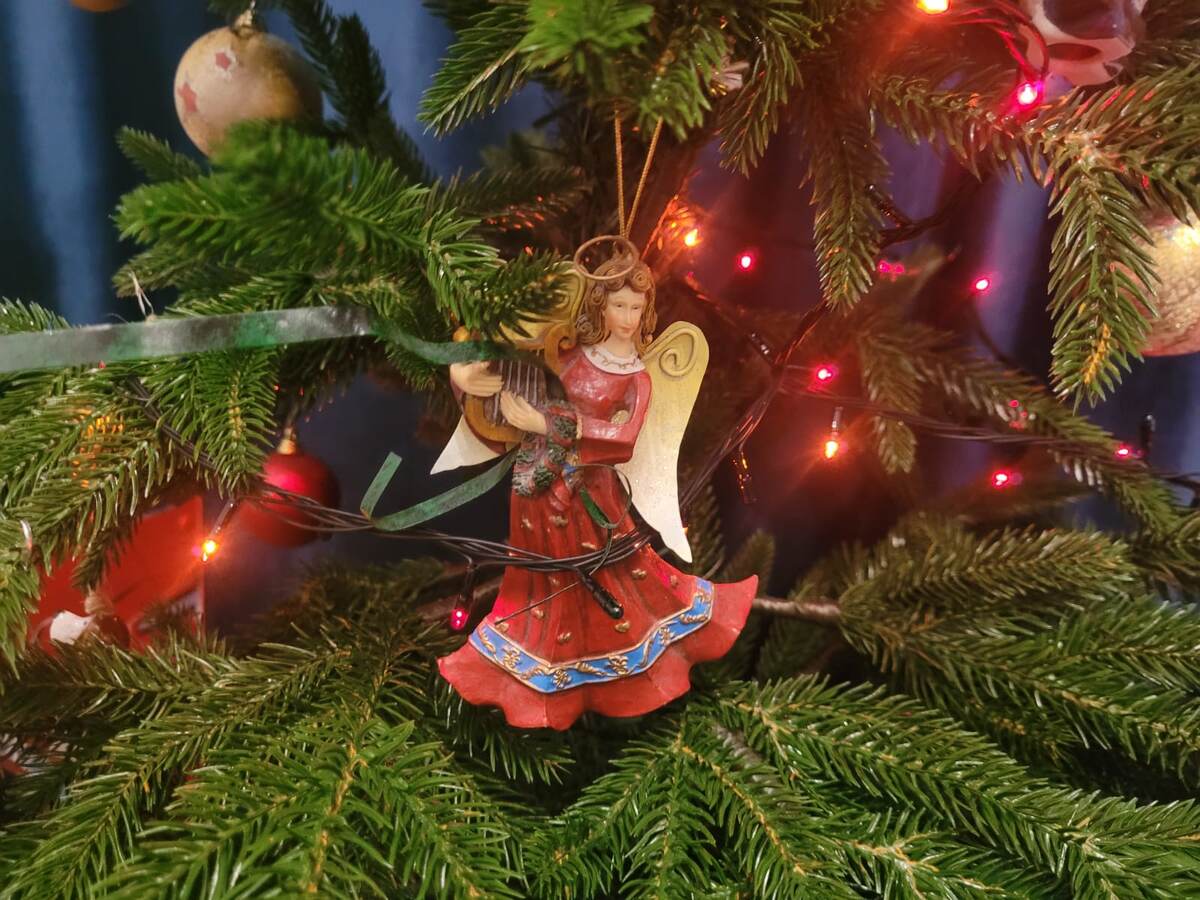 Эту фигурку подарила мне моя сокурсница по Президентской программе. Храню ее 20 лет. 