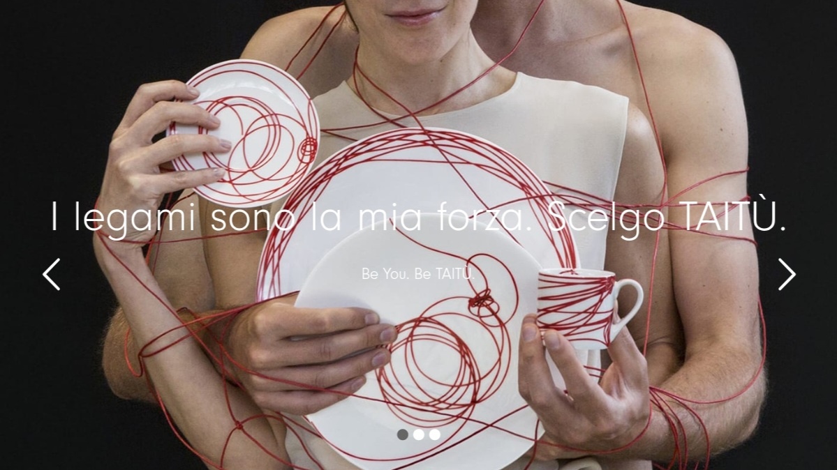 Надпись гласит: «Узы - моя сила. Я выбираю TAITÙ.» Скриншот с официального сайта