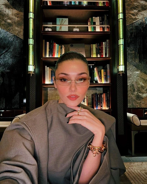 Фото из социальных сетей Ханде Эрчел