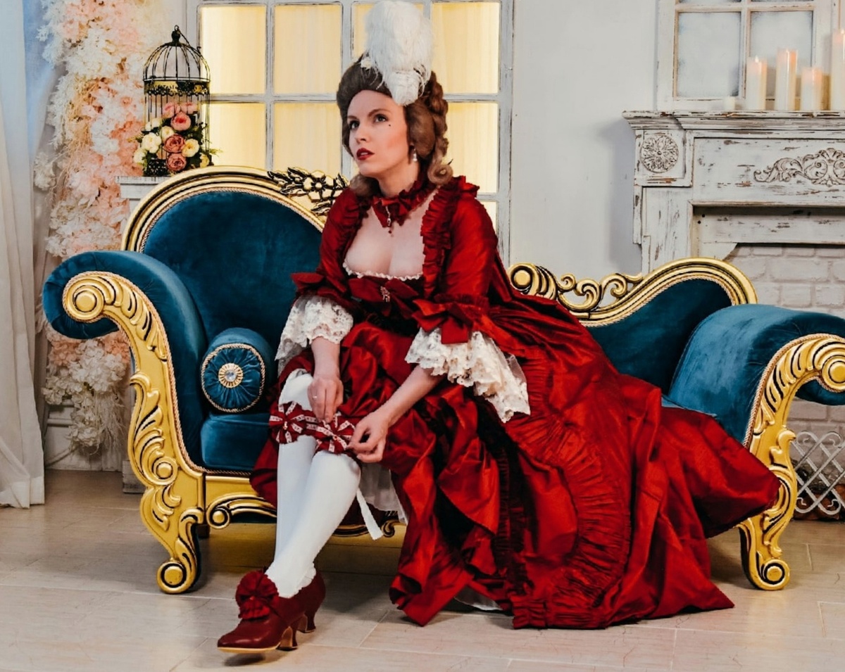 «Роб а ля Франсез» (или «Французское платье»)