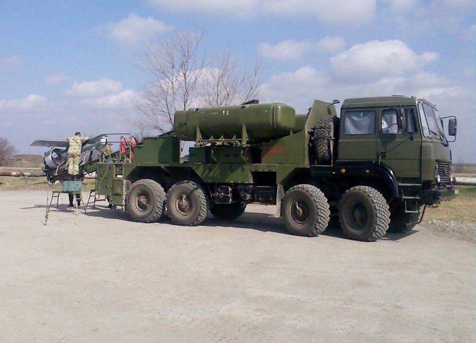 «Пчела-1Т» в составе комплекса «Строй-П» на базе «Урала». Да, это так, не смотрите на кабину, заимствованную у МАЗа. Источник фото: https://airwar.ru