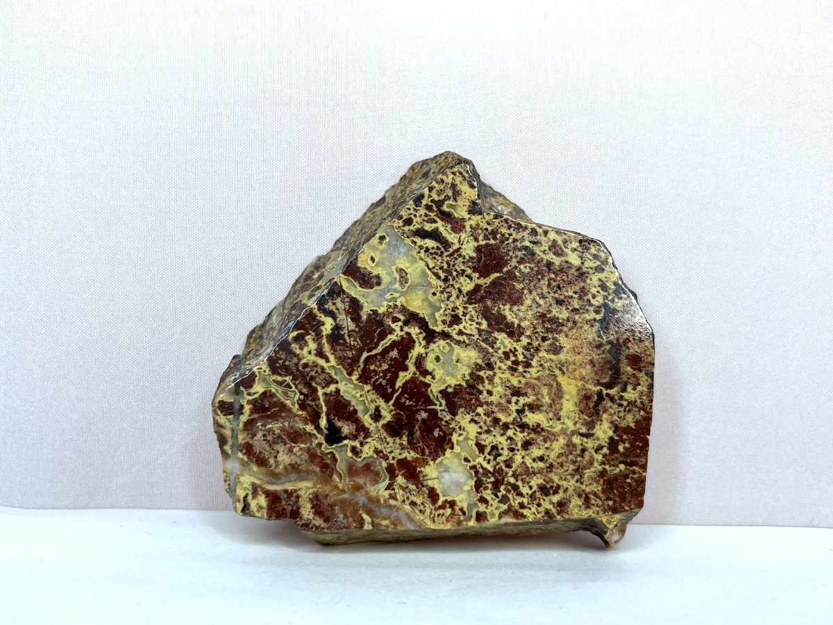 Образец тунгатаровской яшмы из моей коллекции, Учалинский район, Башкортостан. 