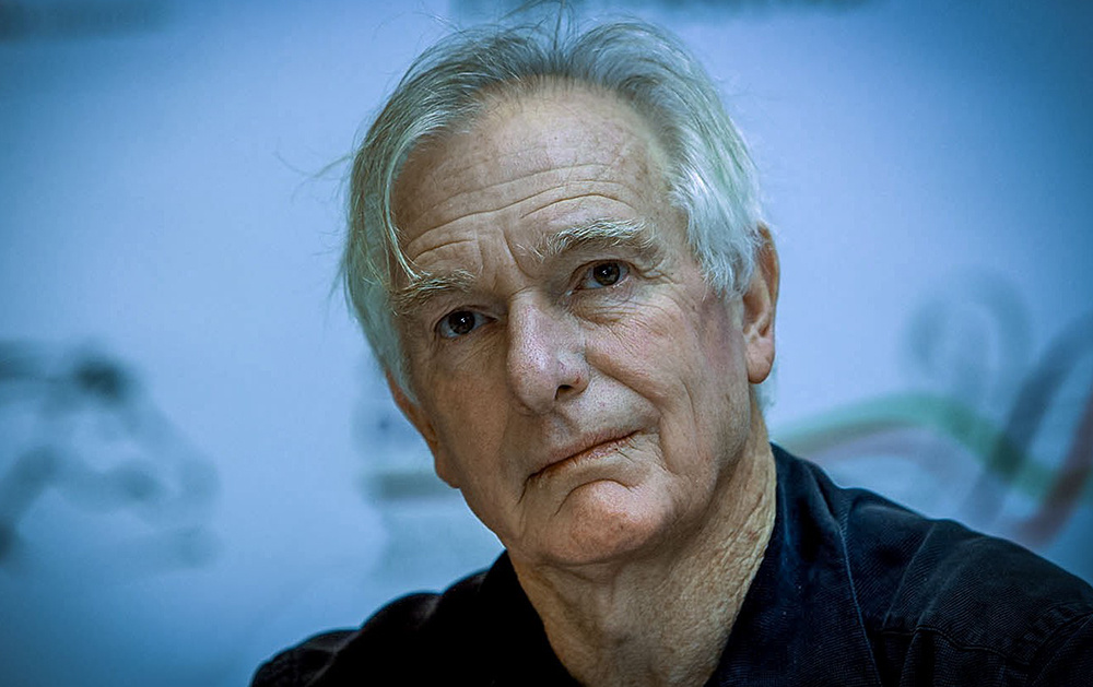 Режиссер фильма Питер Уир