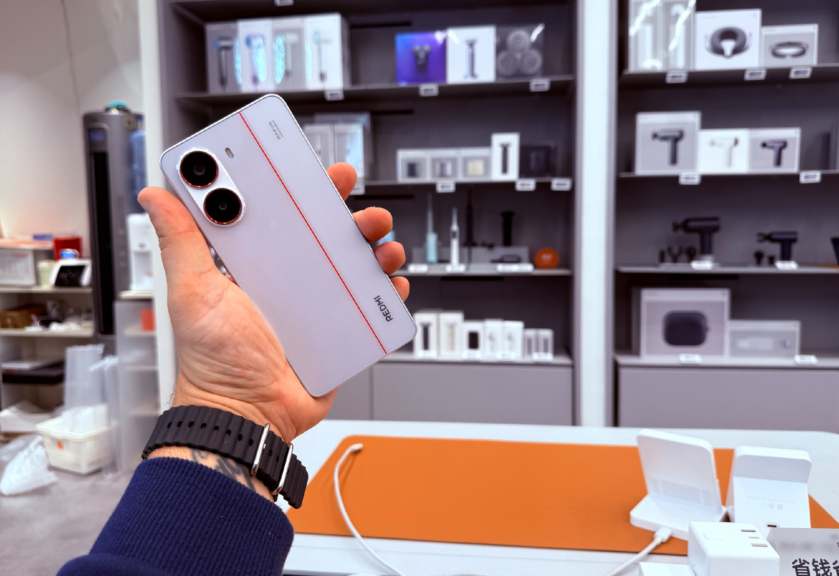 Redmi Turbo 4 в моих руках