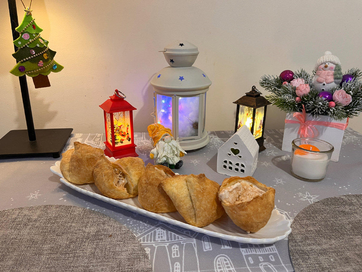 По рецепту получается 20 штук 