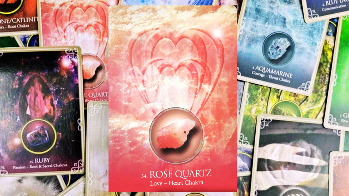 Розовый кварц. Photo «Eternal Crystals Oracle» by Jade-Sky. 