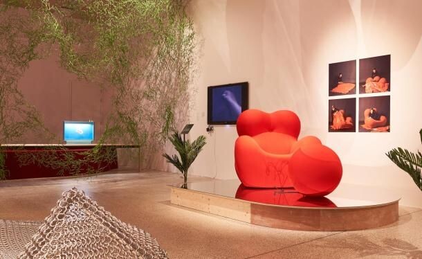 Кресло итальянского дизайнера Гаэтано Пеше, 1969.