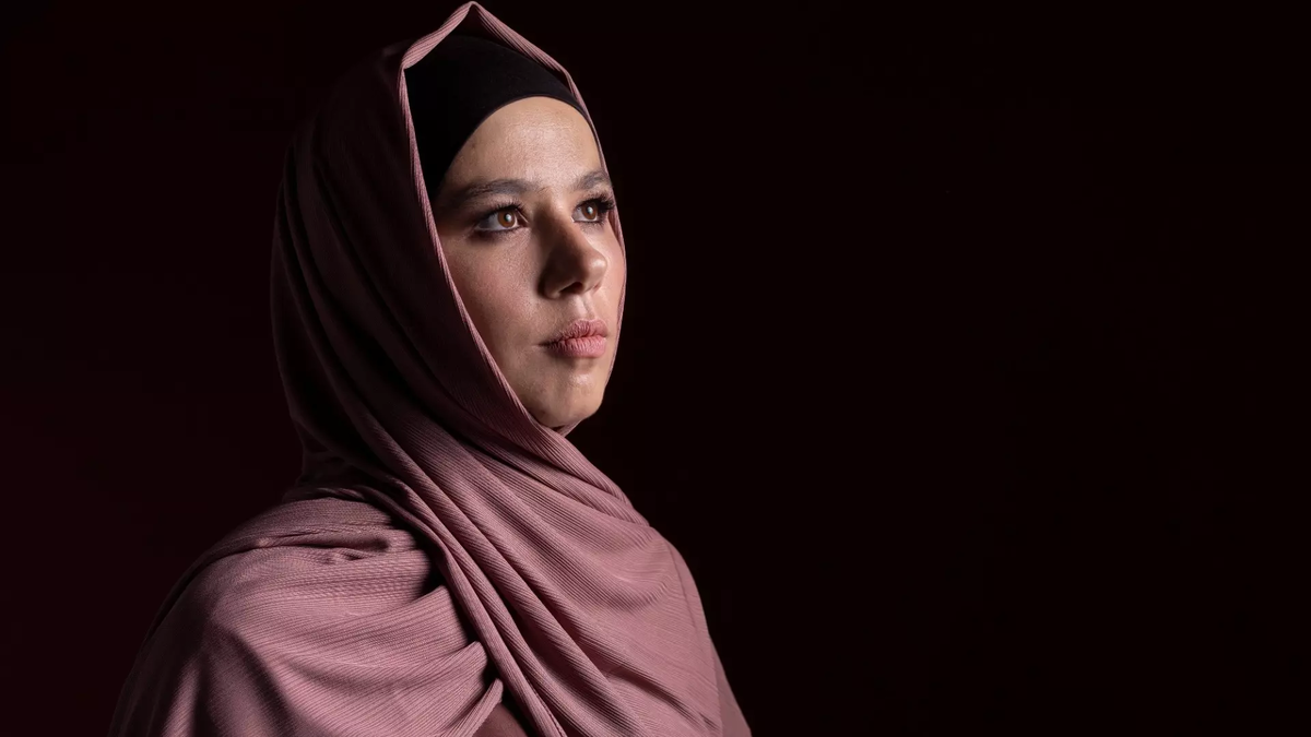 Фото: freepik.com. девушка в хиджабе