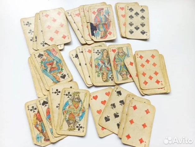 Старые игральные карты