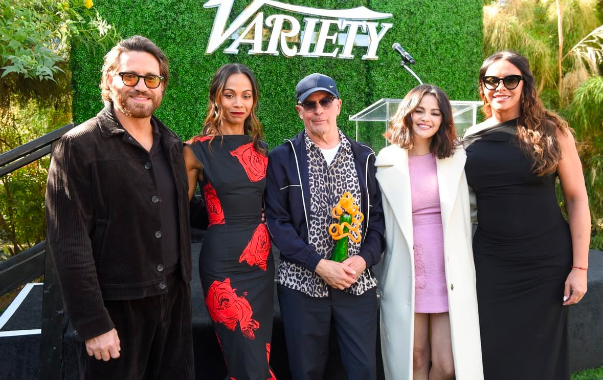    Ариана Гранде и Селена Гомес посетили бранч Variety Creative Impact (фото 3)