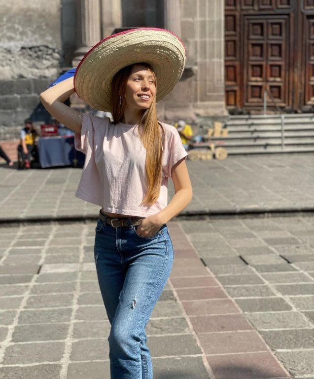 Под небом Мехико