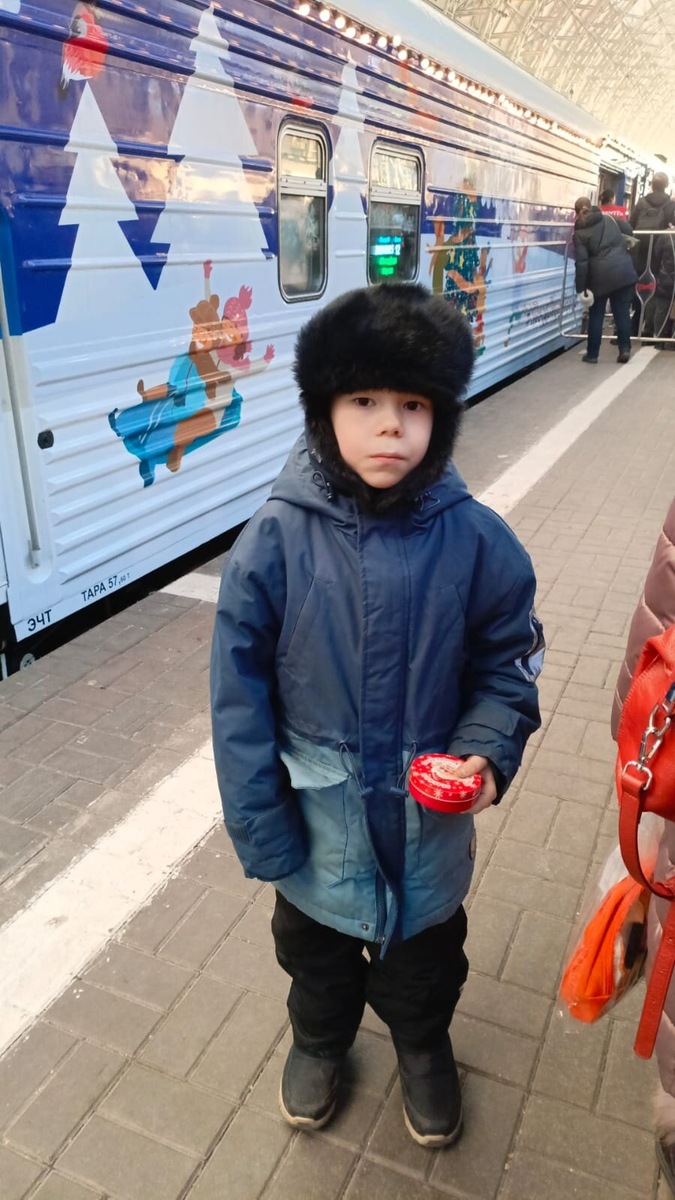 Фото озле поезда Дед Мороза