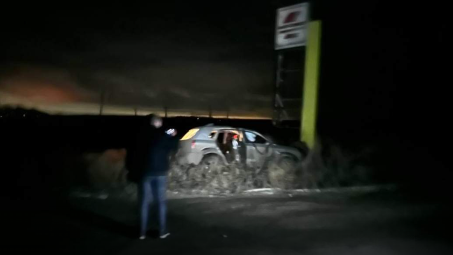    Автомобиль журналистов после удара дрона ВСУ Автор фото: iz.ru
