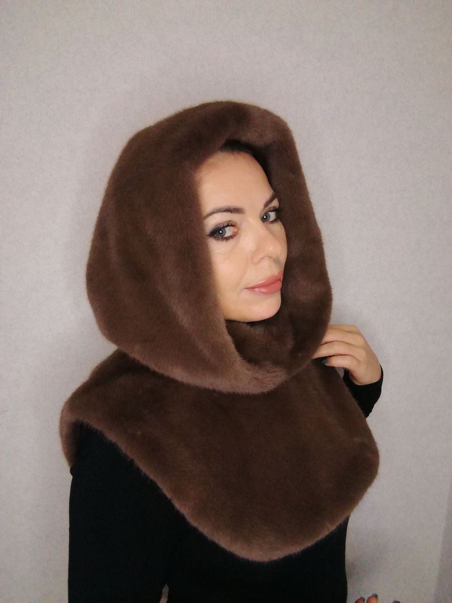 Капор из эко норки. 