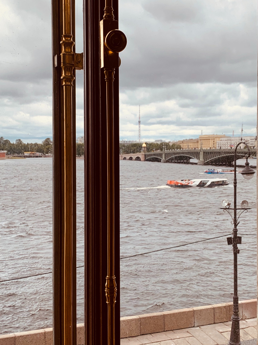 Вид на Петропавловскую Крепость .Санкт-Петербург.