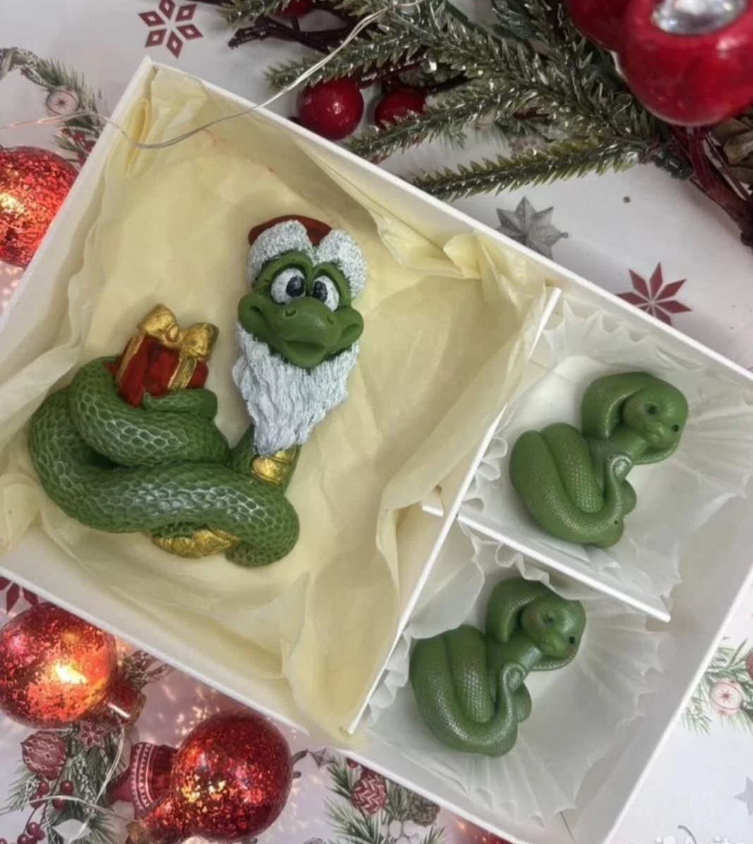 Фото шоколадного подарка, заказанного в интернете.