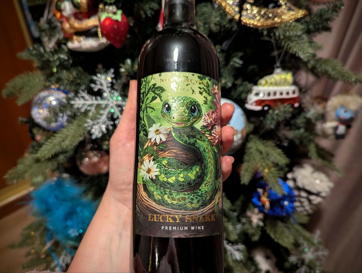Французское вино Lucky Snake Premium