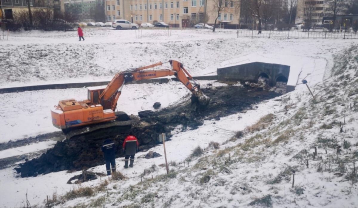     Завершена расчистка русла реки Новой. Источник: tvspb.ru Автор фото: Вконтакте