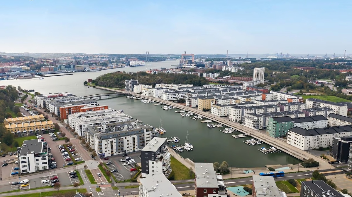 Так выглядит район, где живет героиня сегодняшнего обзора