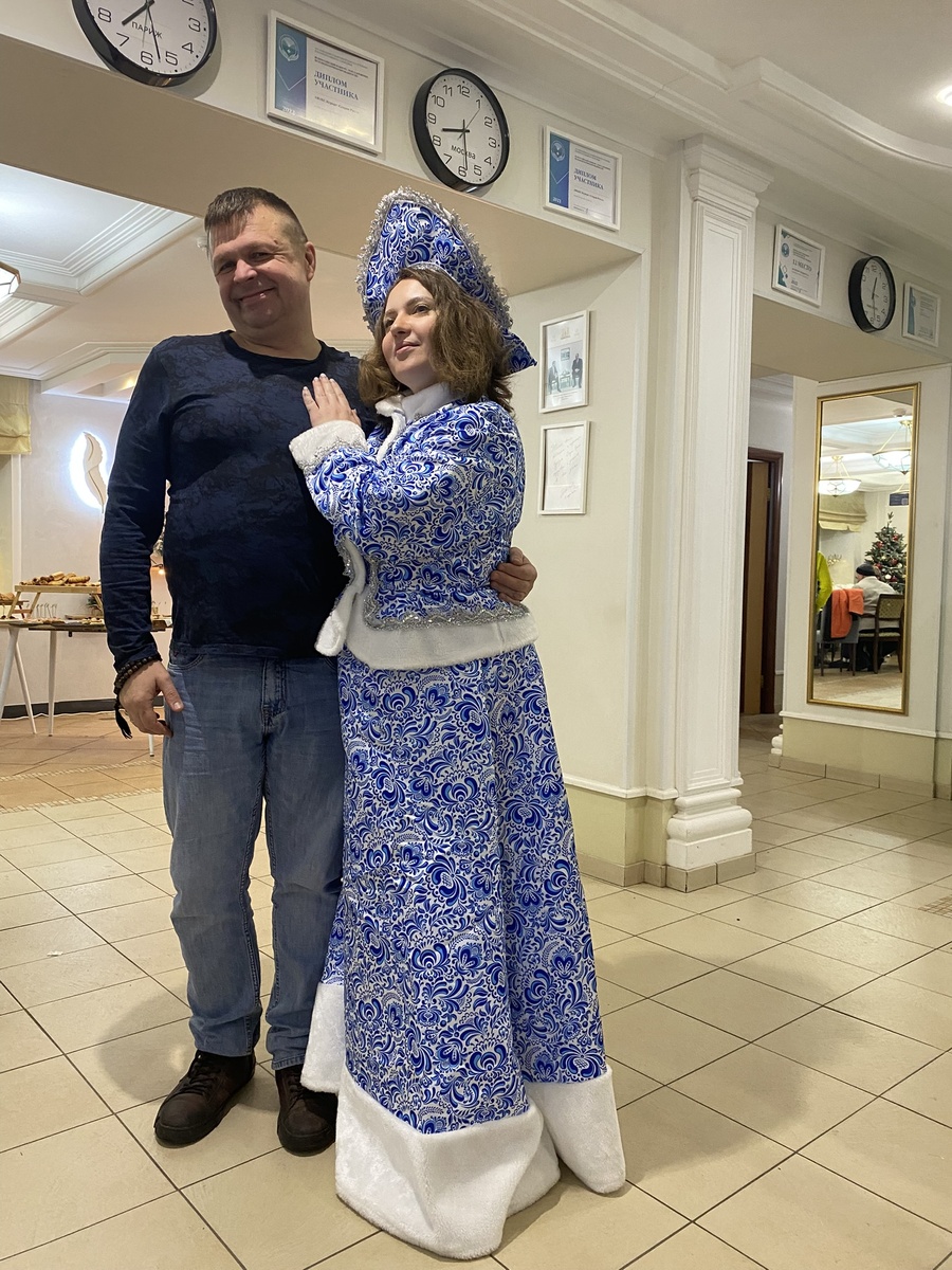 Миша со Снегурочкой