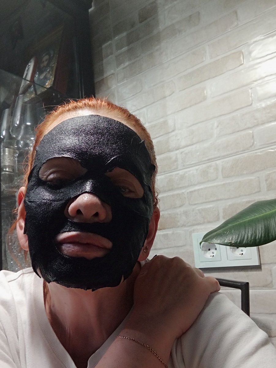 Поставила на чёрное. 