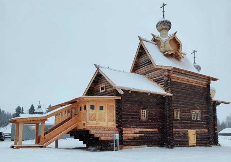 Церковь построена в начале XVIII века в традициях русского деревянного народного зодчества
Фото: Портал Правительства Пермского края, permkrai.ru