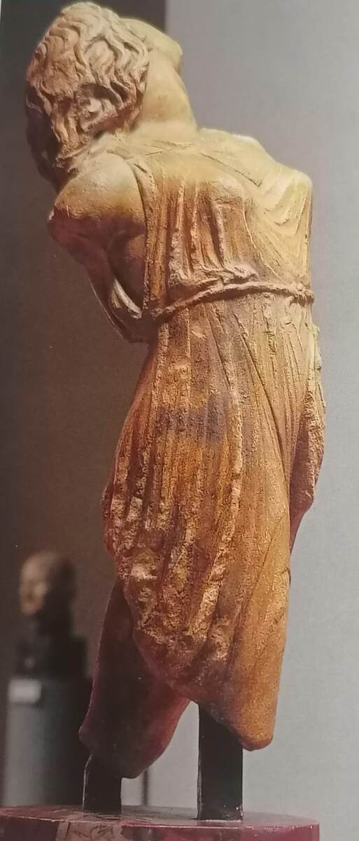 Скопас. "Пляшущая вакханка" (ок. сер. IV века до н.э.). Слепок с римской копии.