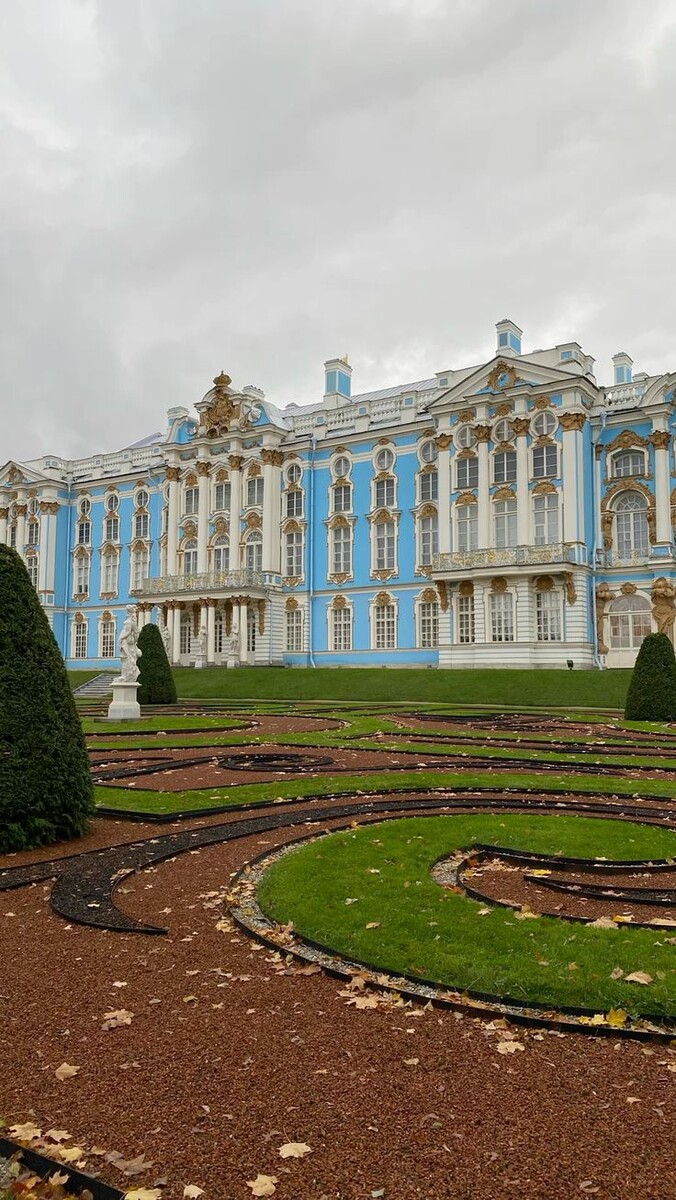 Екатериниский дворец 